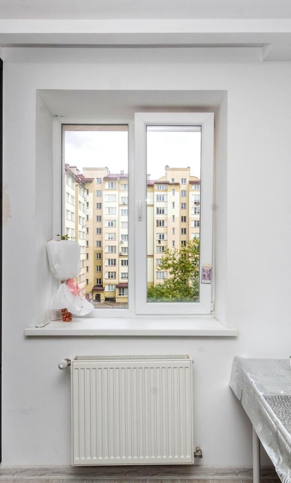 Modern 1-bedroom apartment in new building, fully furnished