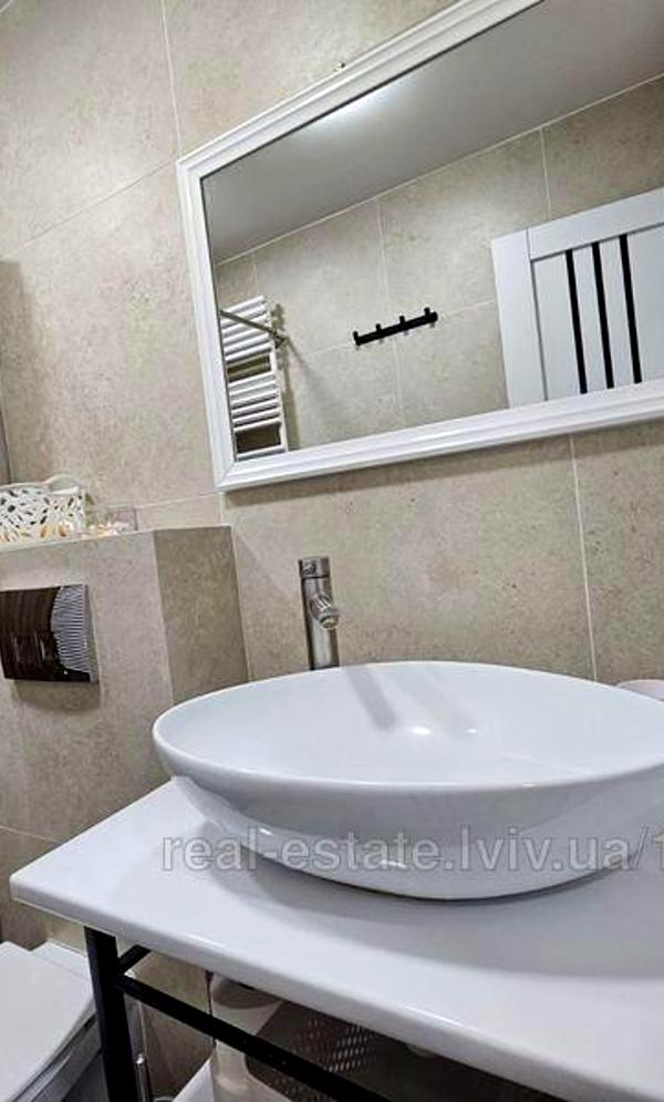 Fully Furnished Apartment with Separate Bedroom and Work Area
