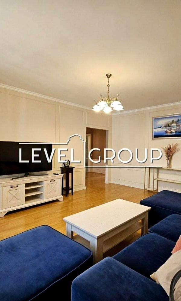 Cozy 3-Room Apartment in Pechersk District, Lipki Area