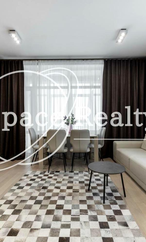Bright 3-Room Apartment in Novopecherski Lipki Complex, Kyiv