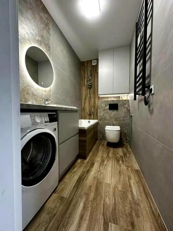 2-Room Apartment near Heroiv UPA Street with Modern Amenities