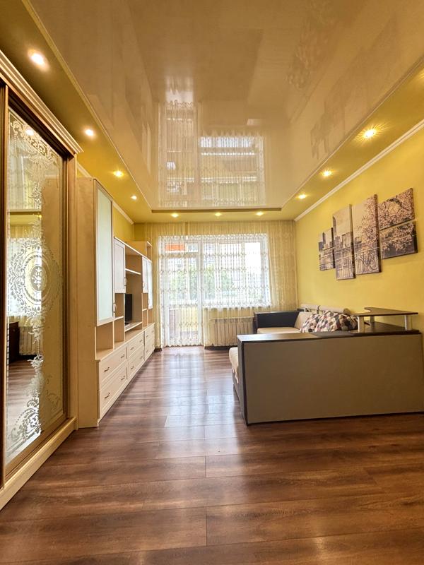 Cozy 1-bedroom apartment in new building with smart home features