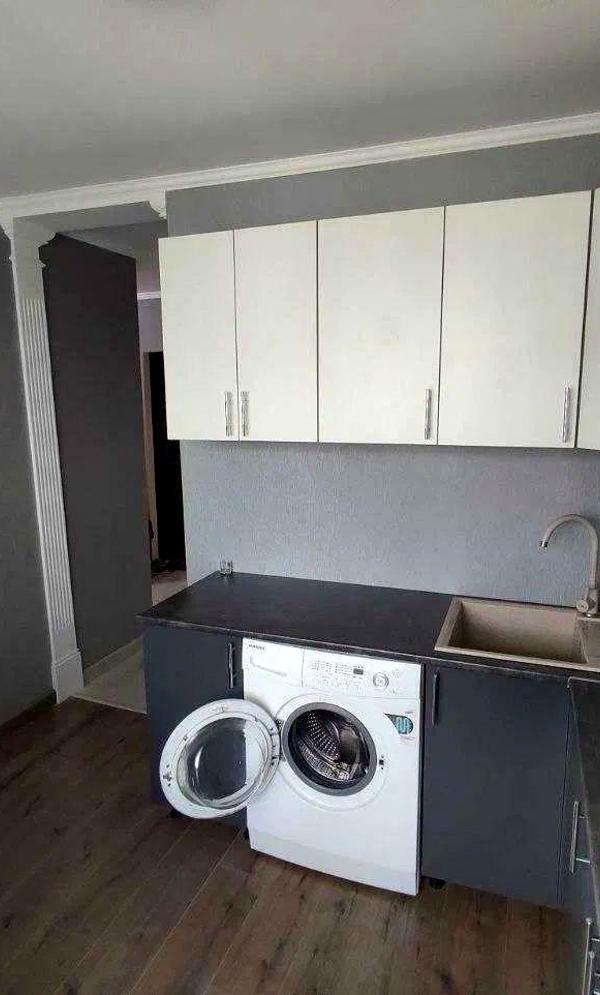 Cozy 2-Room Apartment near Livoberezhna Metro with Euro Renovation
