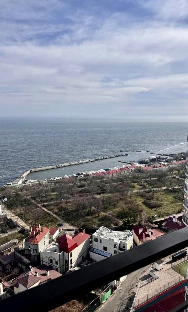 Sea View 2-Room Apartment in 44 Pearl Complex, Arcadia