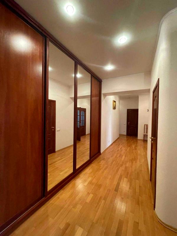 3-Room Apartment with Separate Rooms, Fully Furnished and Equipped