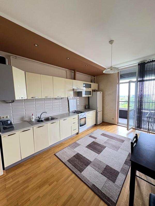1-Bedroom Apartment with Panoramic Stadium View