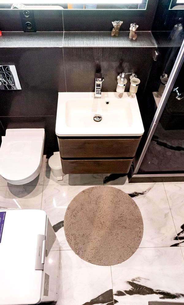 Spacious Apartment in City Center near Circus with Premium Features