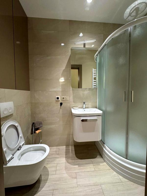 Spacious 4-Bedroom Apartment in Modern Clubhouse