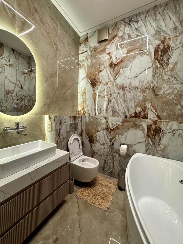 3-Room Apartment in Shevchenko Avenue, Odessa with Premium Renovation
