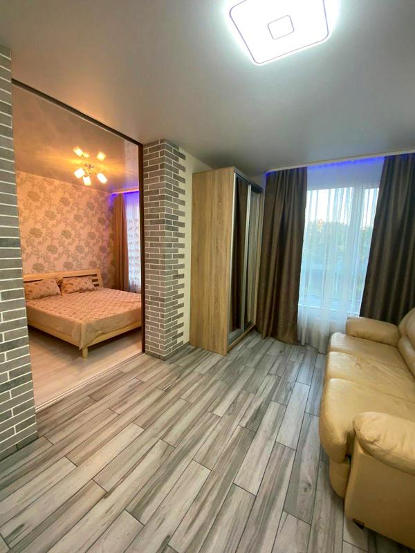 Fully Furnished Apartment near Drogozhychi Metro with Modern Amenities