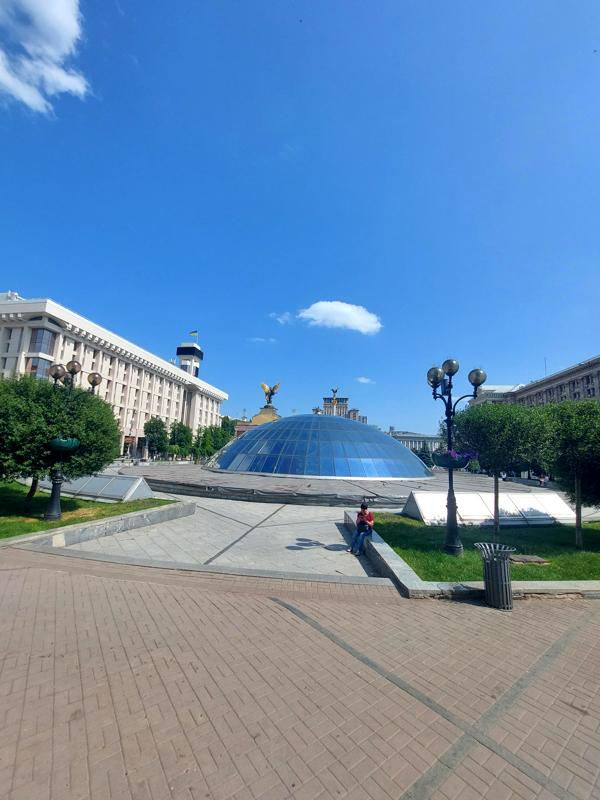 2-Room Apartment in Kyiv City Center, Near Maidan Nezalezhnosti Metro
