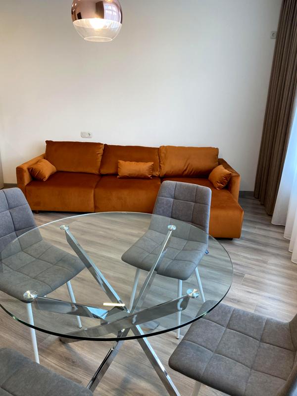 3-Bedroom Apartment in Zhemchuzhina Complex with New Renovation