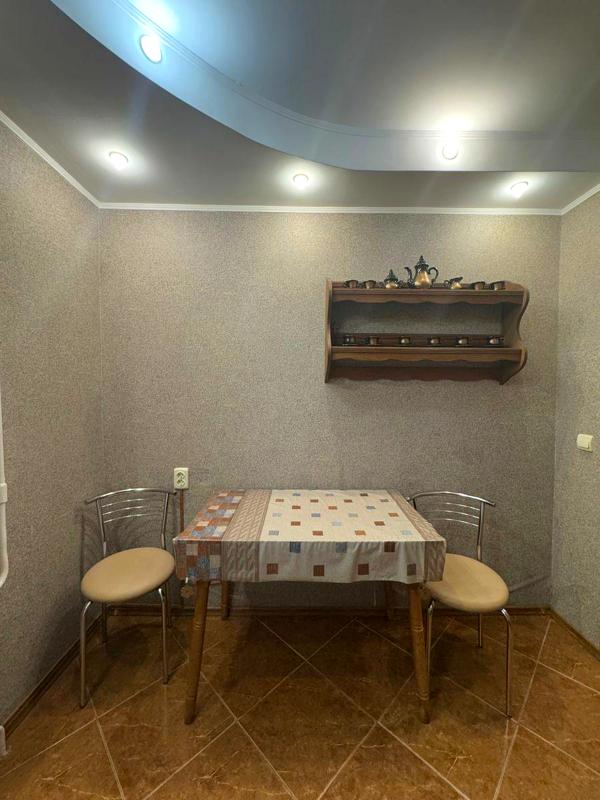 Cozy, Sunny 1-Bedroom Apartment Near Dnipro Embankment