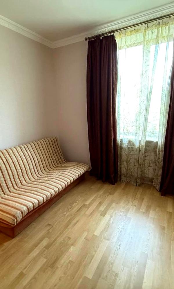 Spacious 2-room apartment in Podilskyi district, Vitryani Hory
