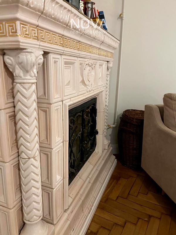 Designer 3-room apartment in historic building with incredible view