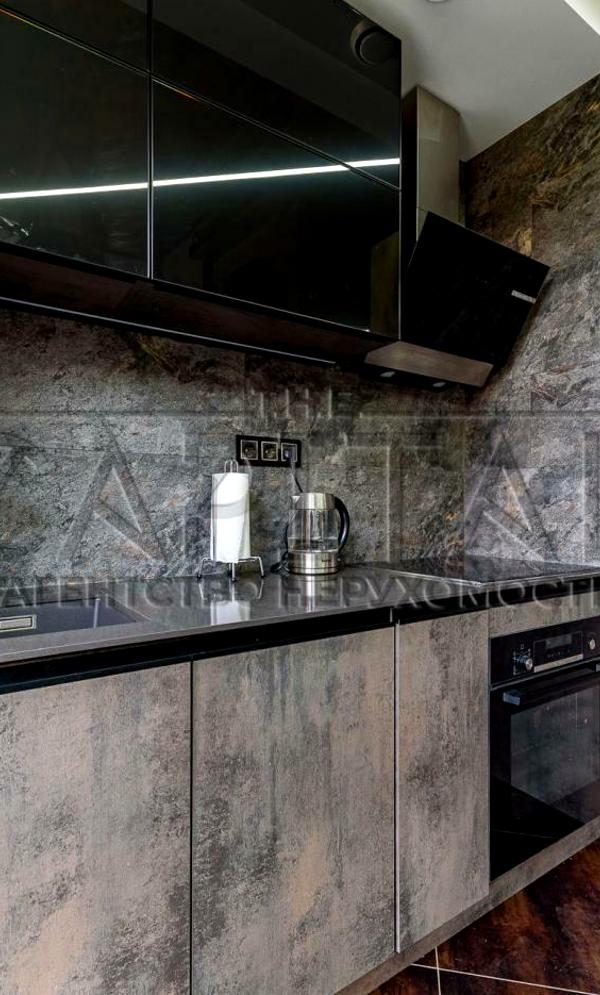 3-Bedroom Apartment in Hoffman House with Premium Features