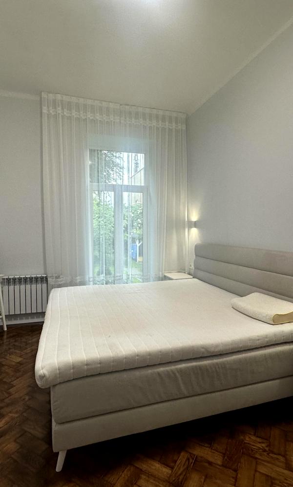 Unique 2-bedroom apartment in the heart of Lviv near Botanical Garden