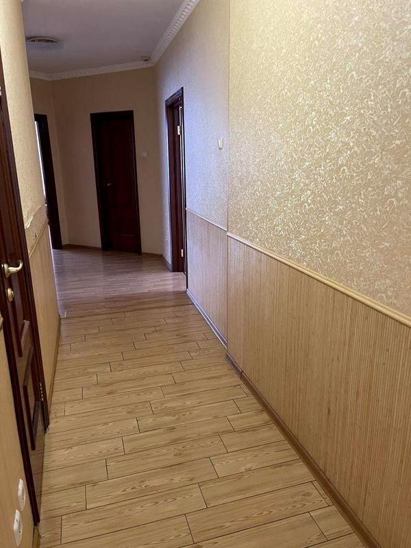 Spacious 3-Room Apartment with Separate Rooms and Quality Renovation