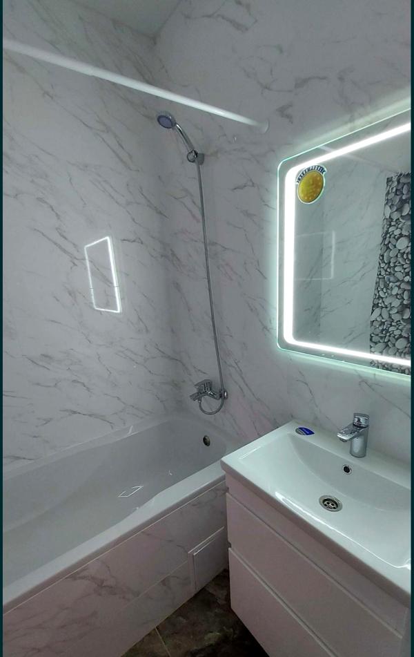 Cozy Studio Apartment near Livoberezhna Metro with Generator
