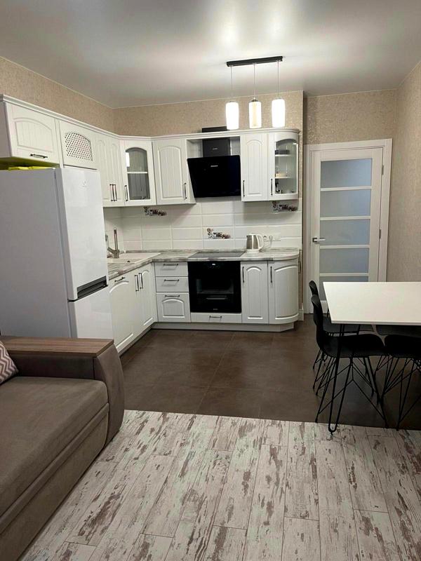 Euro Two-Room Apartment in Business-Class Complex Near Ipodrом Metro