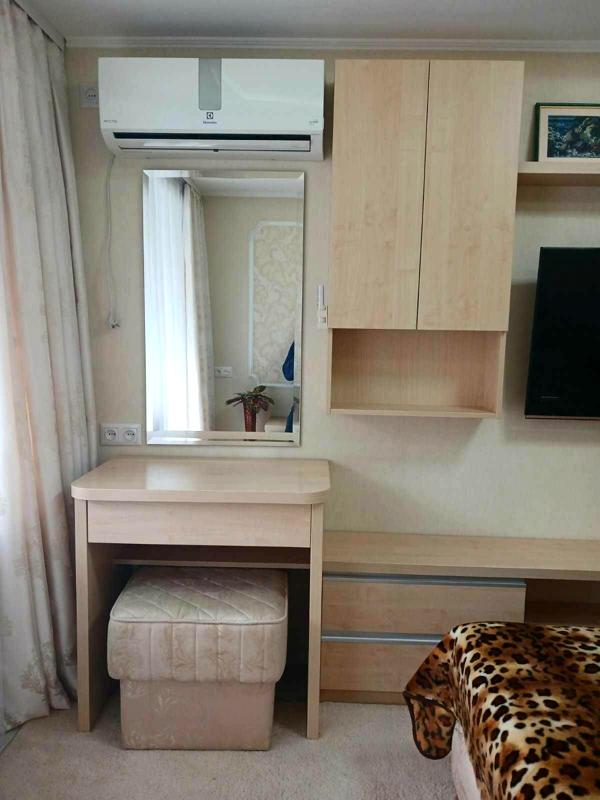 Spacious 2-room apartment near Golosiyivsky Park with designer renovation