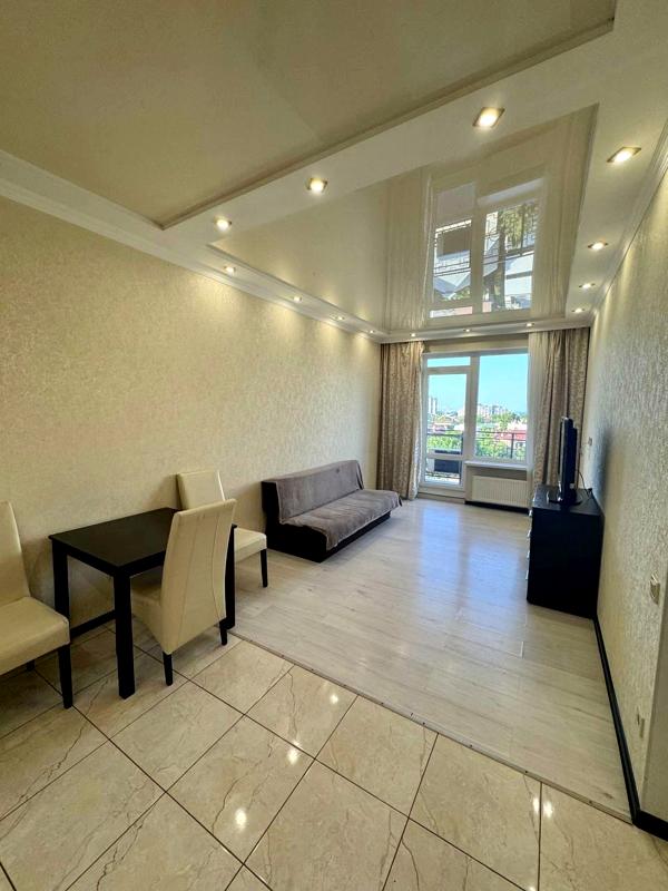 Sea View Apartment in 35 Pearl Complex, 8th Station of Big Fountain