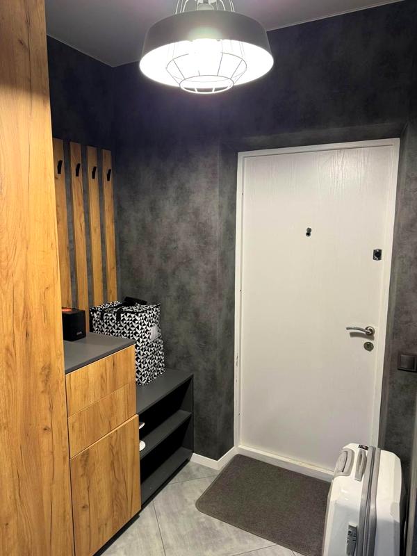1-Room Apartment in Slavutych Complex, Ready for Viewing and Move-In