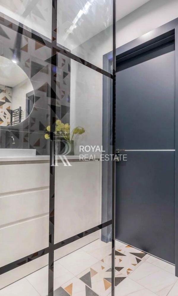 Smart 1-bedroom apartment in Syretski Sady residential complex