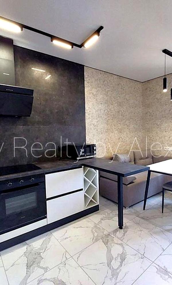 New apartment in the Rodos residential complex with a city view on the 24th floor