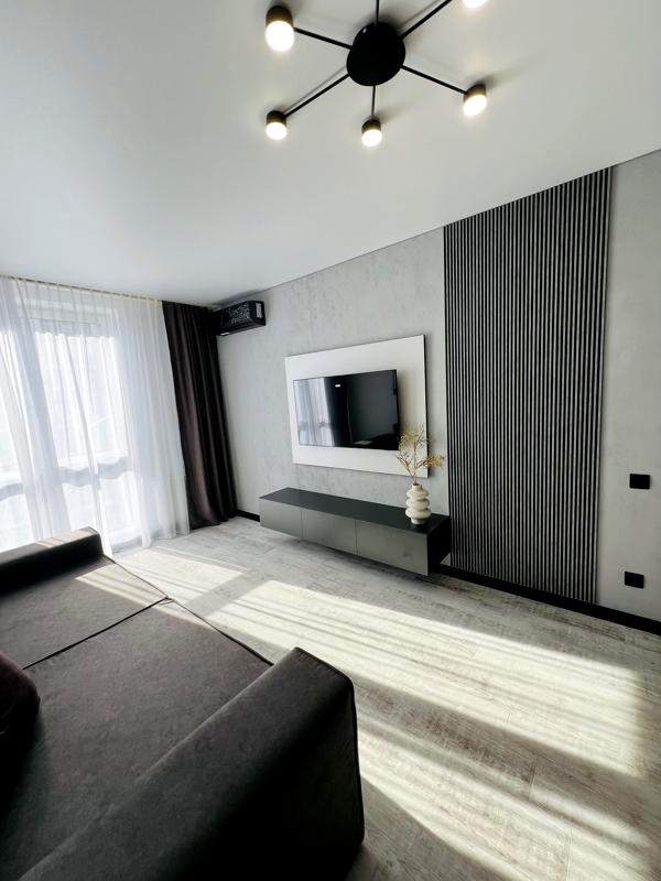 Modern 1-Bedroom Apartment in Nova Anglia Complex