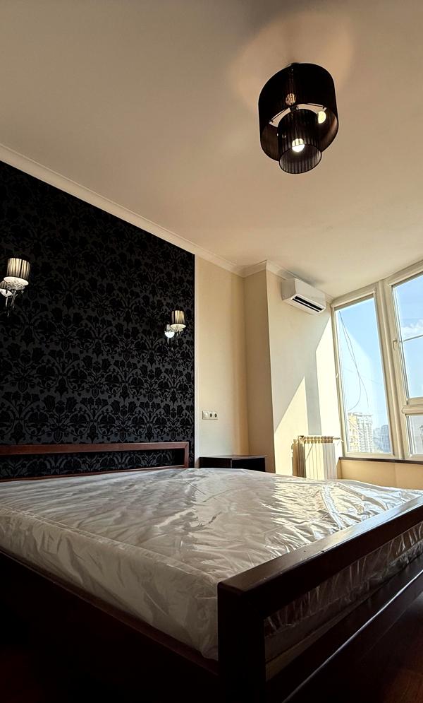 Exclusive apartment with designer renovation in elite residential complex