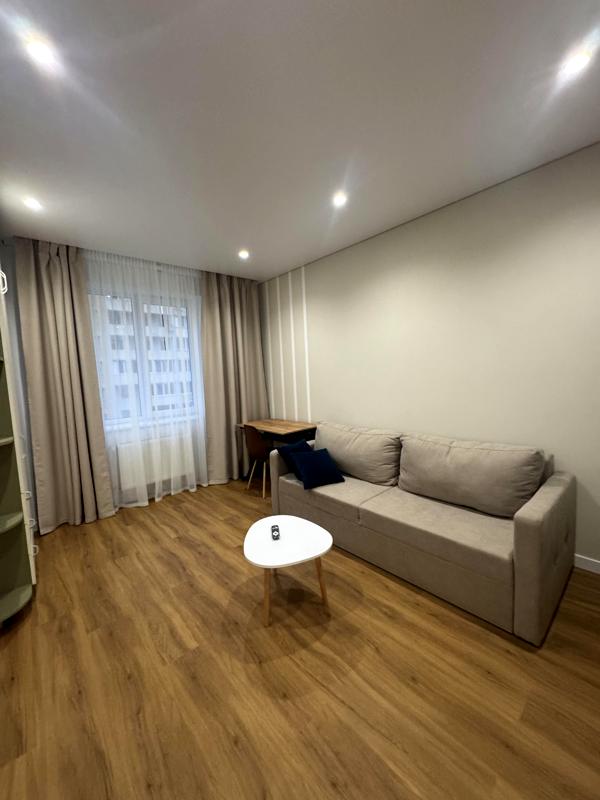 1-bedroom apartment on Sakharova, fully furnished, first rental