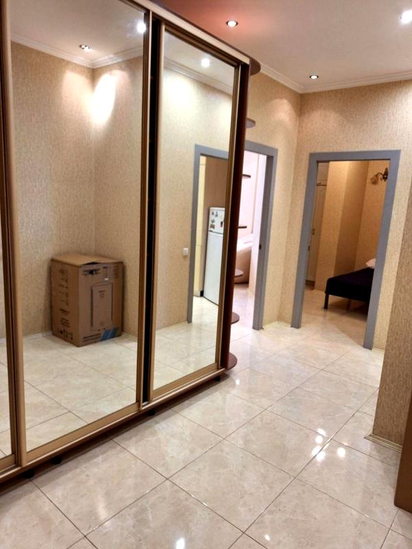 2-Room Apartment in Primorsky District, Sredne-Fontanskaya Street, Miracle City Complex