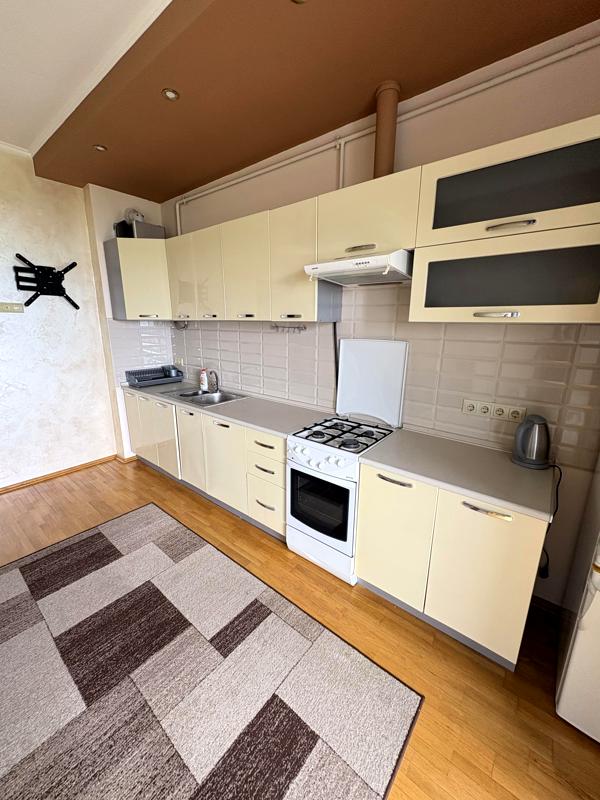 1-Bedroom Apartment with Panoramic Stadium View
