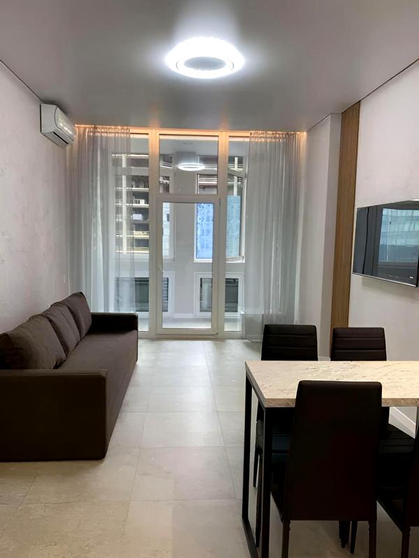 Manhattan Complex Apartment in Kyiv City Center