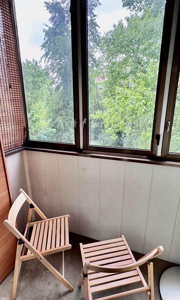 Spacious 4-Room Apartment near Botanical Garden with Jacuzzi