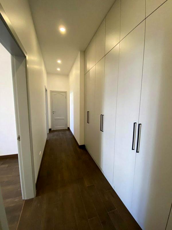 Historic Center Kyiv Apartment - Quiet Street Near Embassies