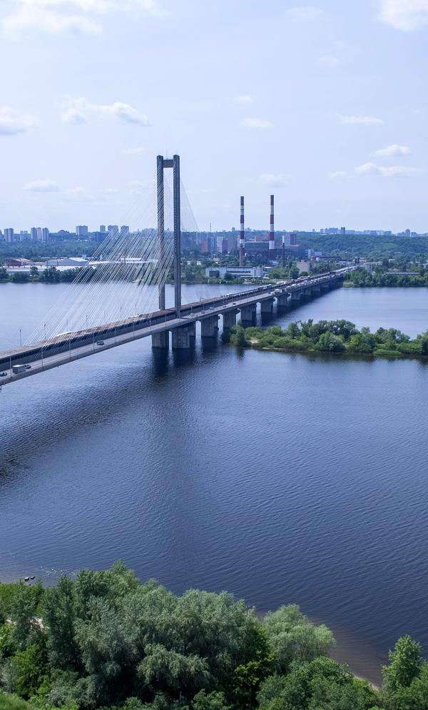 Classic Apartment with Dnieper River View