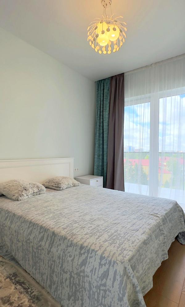 Spacious 1-bedroom apartment in Park Tower complex with good view