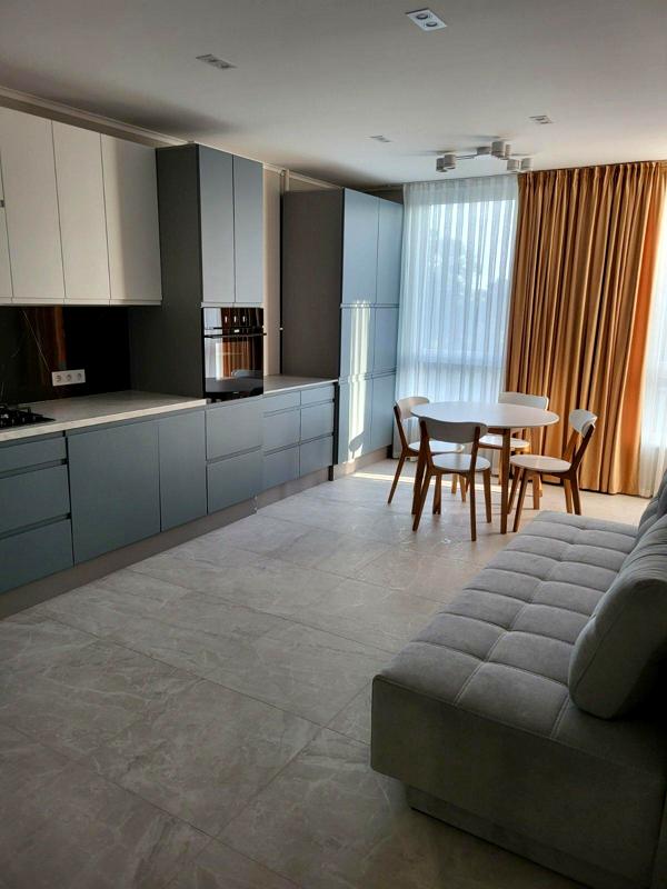 Stylish Apartment in Central City Location - IQ House Complex