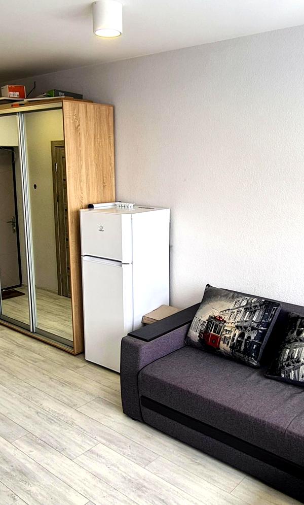 Modern Studio Apartment near Respublika Mall, Metro Stations
