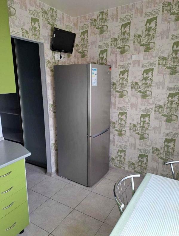 Cozy 1-bedroom apartment near Poznyaki metro, fully equipped