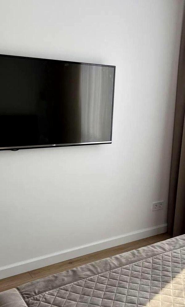 Fully Furnished Modern Apartment with Designer Interior