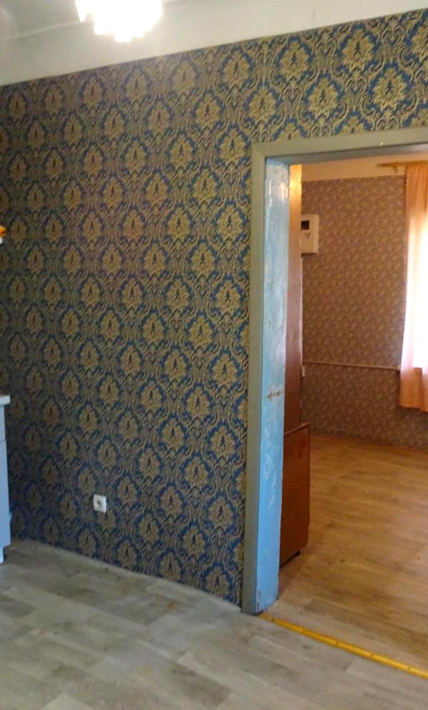 1-Room Apartment near Vokzalnaya Metro with Full Renovation