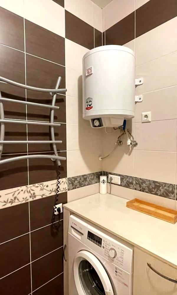 2-Bedroom Apartment in Novopecherski Lipki Complex