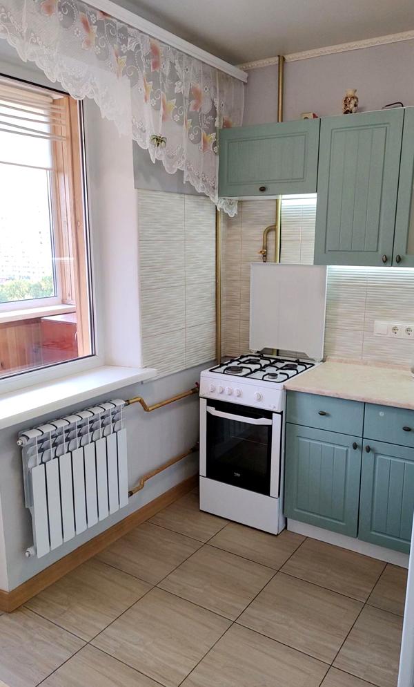 Cozy 1-bedroom apartment near Akademmistechko metro, 10 min walk