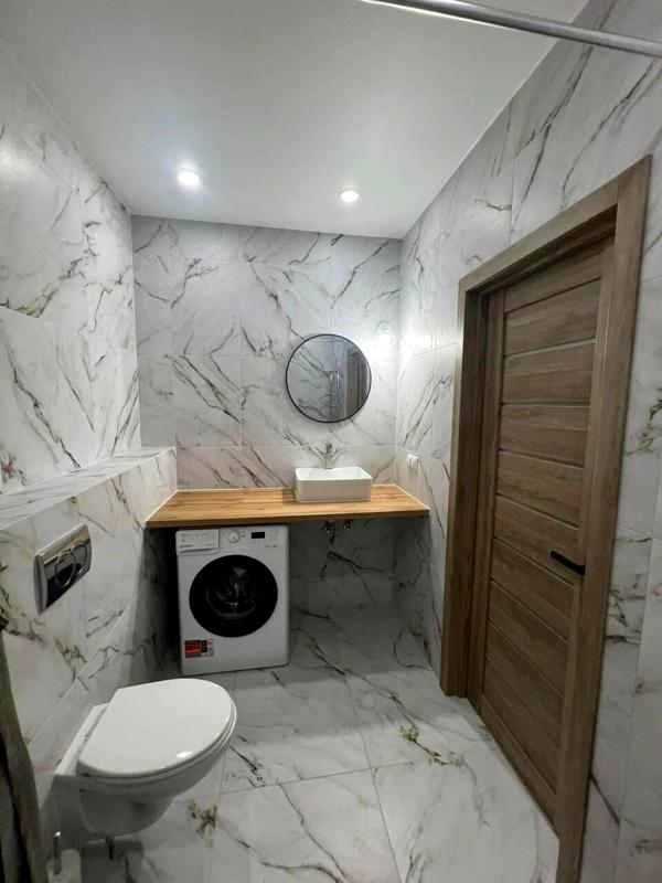1-Bedroom Apartment with Modern Design and Amenities