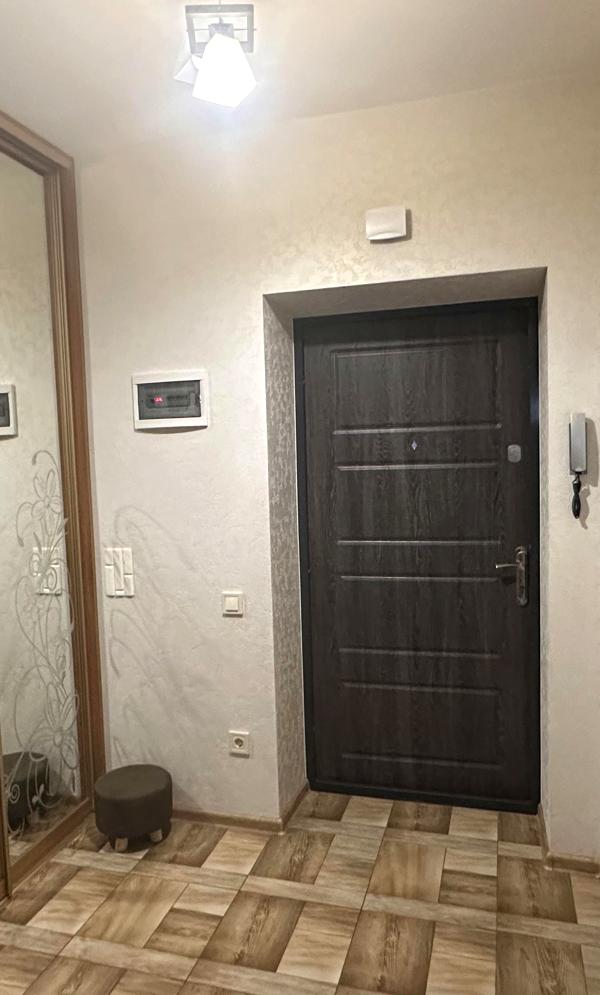 Дизайнерлік интерьері және толық жабдықтары бар заманауи пәтер