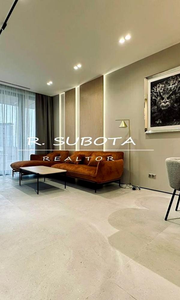 Modern Studio Apartment with Designer Interior
