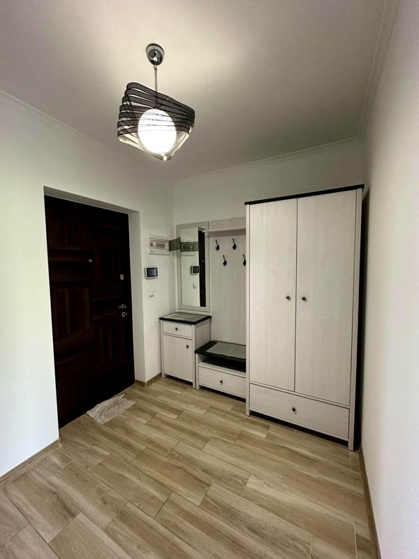 3-Room Apartment with Eurorepair near City Center